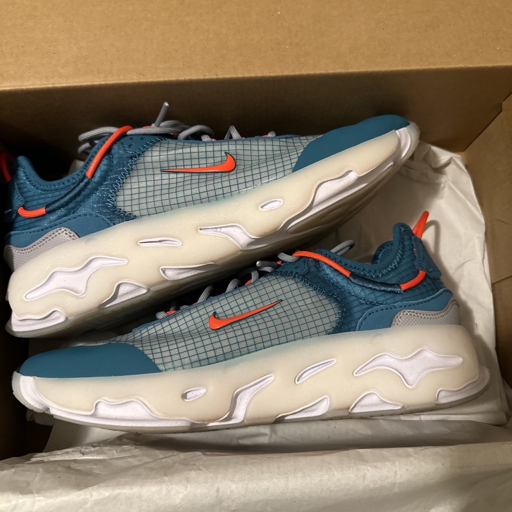 Nike React Live - image 1